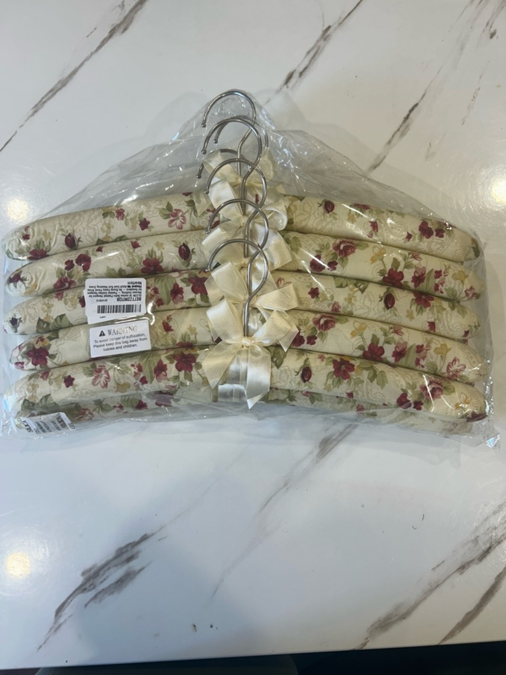 GLCON 16 inch floral satin padded hangers (10 per pack)
